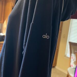 ALO Yoga  Black  large